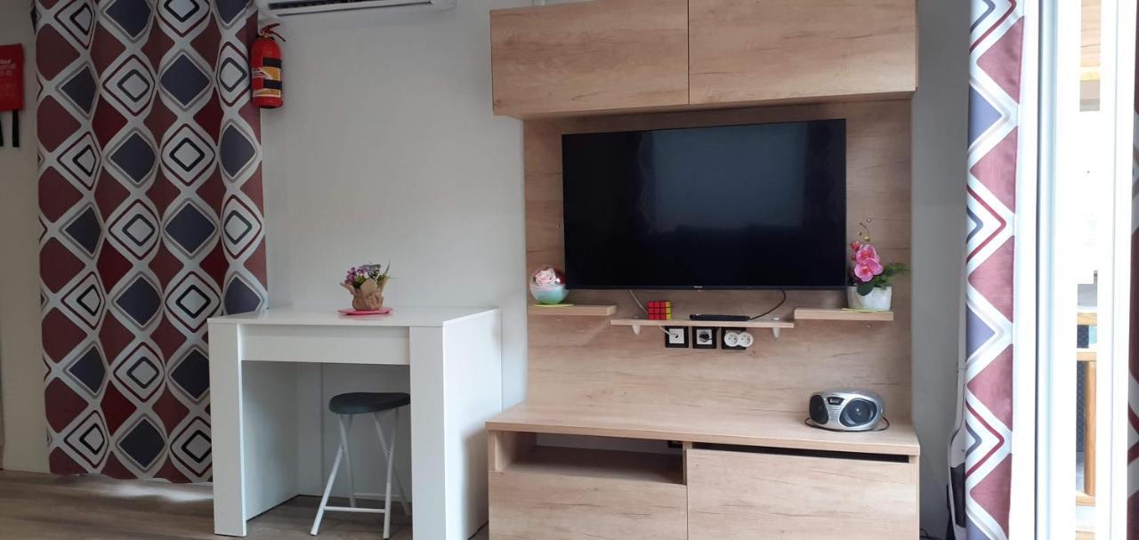 לאט Le Panorama, 3 Ch, 43M2, Climatise, Super Equipe, Draps, Linge De Maison Inclus, Terrasse Fermable De 18M2 מראה חיצוני תמונה